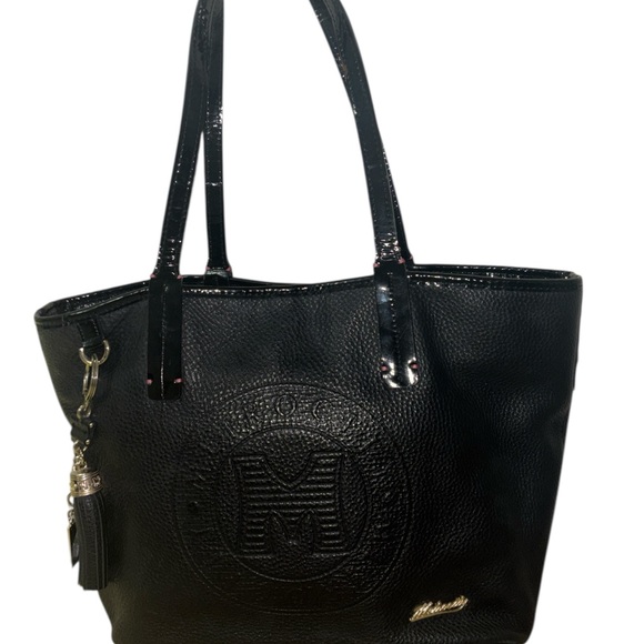 MetroCity Black Tote - Picture 2 of 9